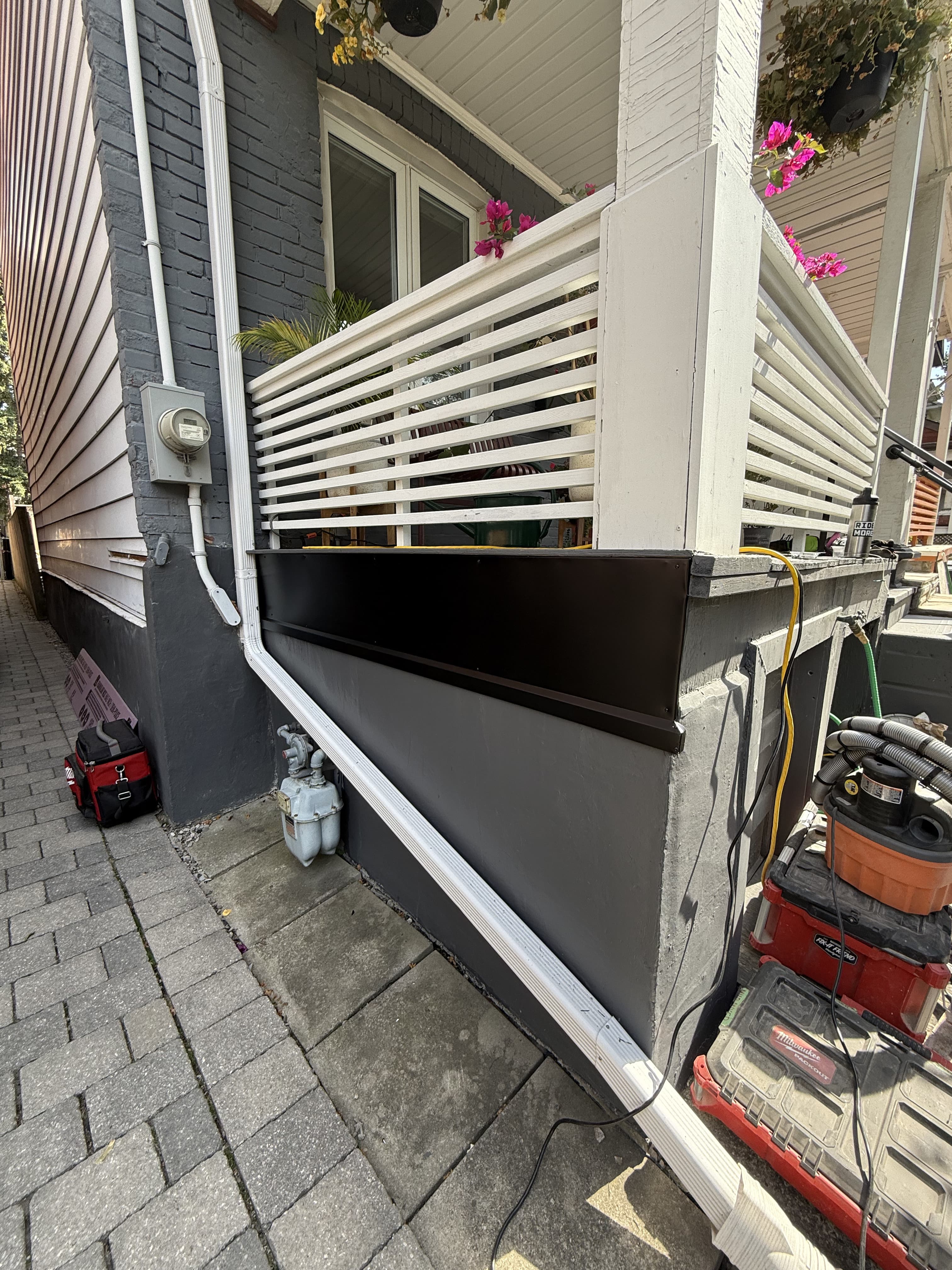 Aluminum flashing installation